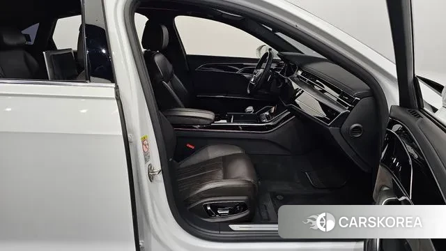Audi A8 (D5) 2020 Белый из Кореи, фото 2