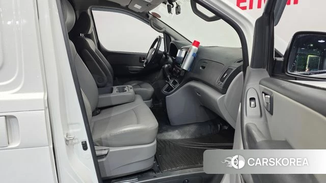 Hyundai The New Grand Starex 2018 Белый из Кореи, фото 2