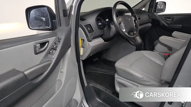 Hyundai The New Grand Starex 2020 Серебристо-серый из Кореи, фото 2