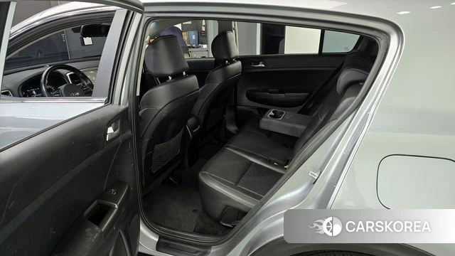 Kia Sportage The Bold 2021 Серебристо-серый из Кореи, фото 2