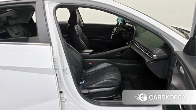 Hyundai Avante (CN7) 2021 Белый из Кореи, фото 2