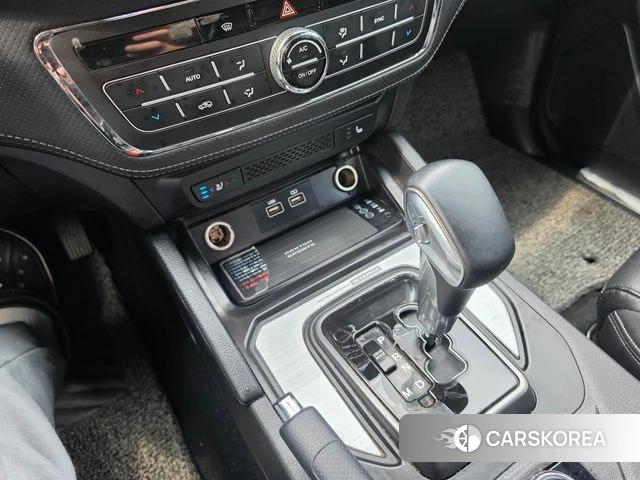 Ssangyong The New Rexton Sports Cannes 2023 Темно-зеленый из Кореи, фото 2