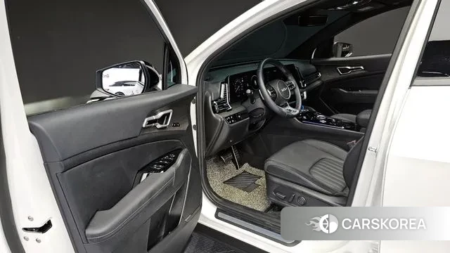 Kia Sportage 5th Generation Hybrid 2024 Белый из Кореи, фото 2