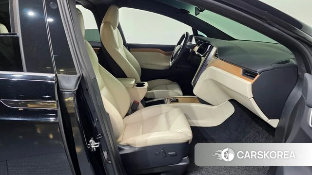 Tesla Model X 2020 Черный из Кореи, фото 2