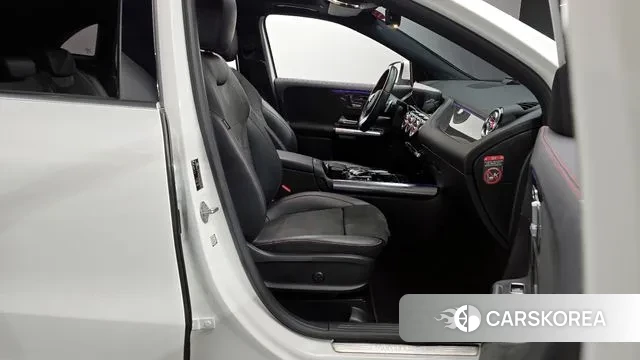 Mercedes-Benz GLA - Class H247 2020 Белый из Кореи, фото 2