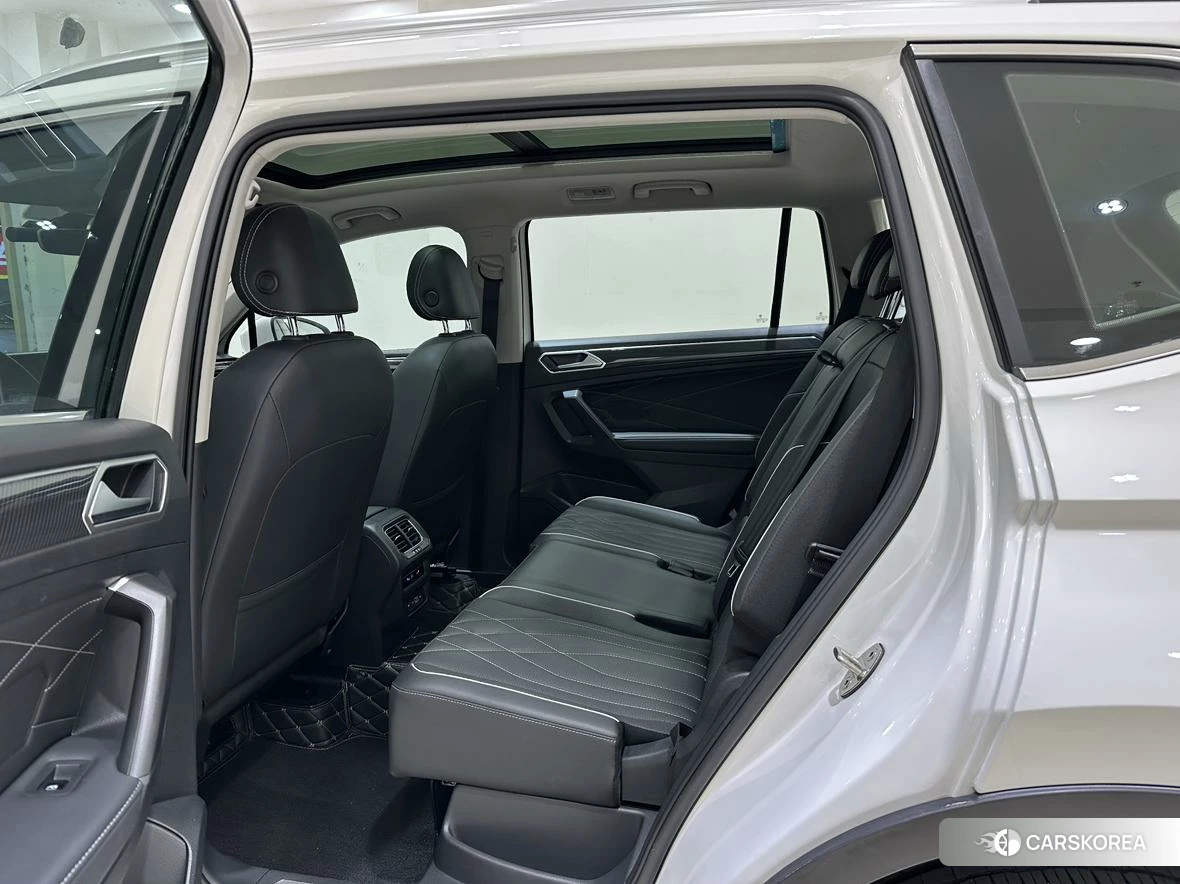 Volkswagen Tiguan L 2021 Белый из Китая, фото 2