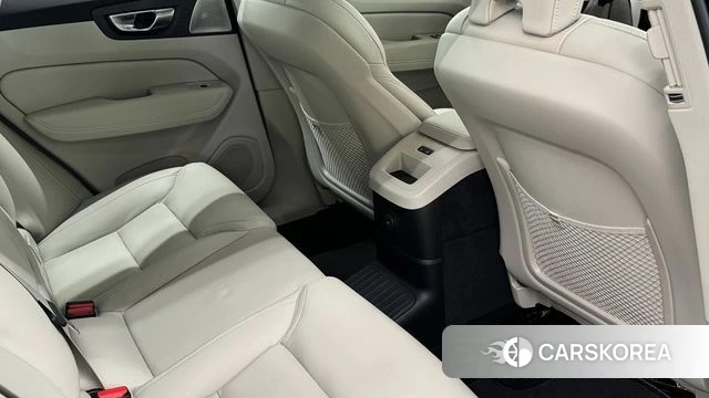 Volvo XC60 second Generation 2026 Черный из Кореи, фото 2