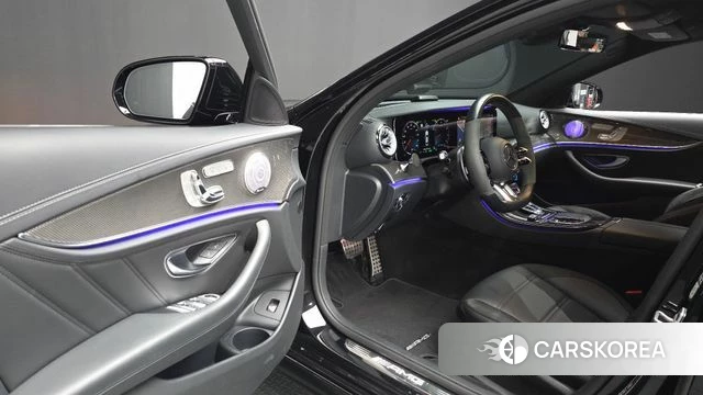 Mercedes-Benz E-Class W213 2021 Черный из Кореи, фото 2
