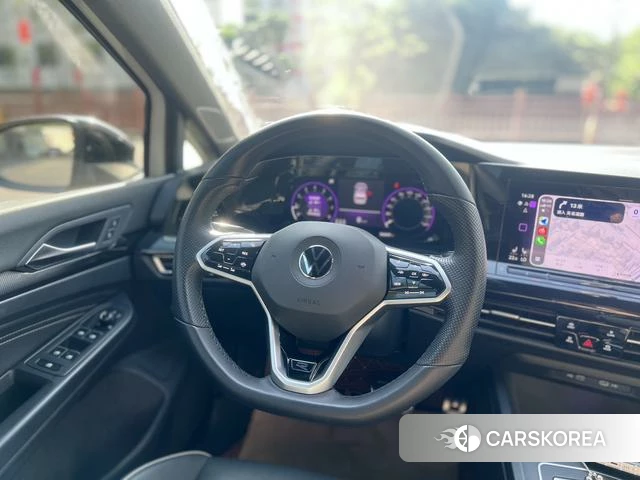 Volkswagen Golf 2023 Белый из Китая, фото 2