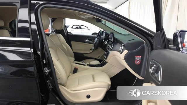 Mercedes-Benz GLA-Class X156 2019 Черный из Кореи, фото 2