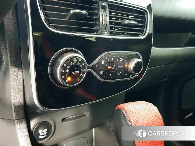 Renault Korea (Samsung) Clio 2019 Белый из Кореи, фото 2