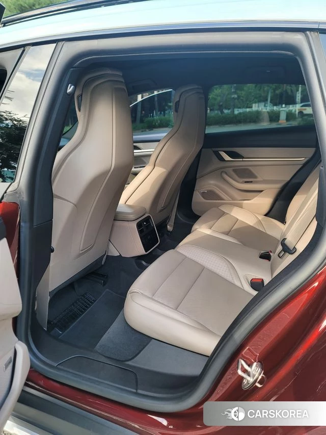 Porsche Taycan 2021 Красный из Кореи, фото 2