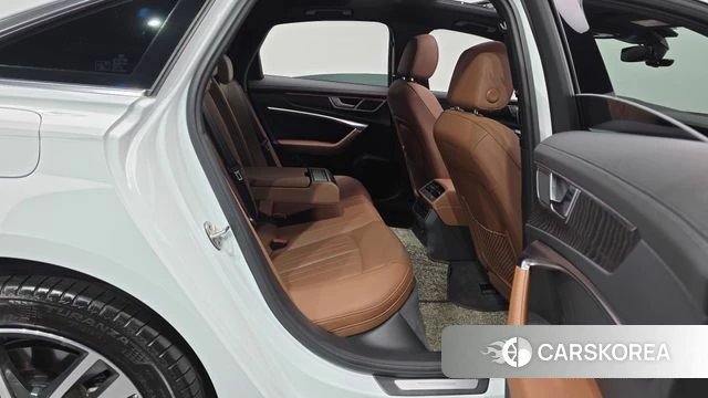 Audi A6 (C8) 2023 Белый из Кореи, фото 2