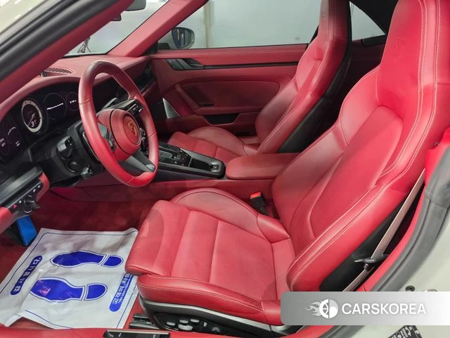 Porsche 911(992) 2023 Серебряный из Кореи, фото 2