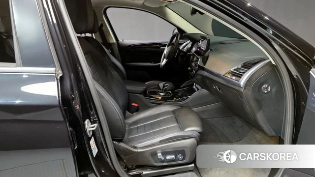 BMW X4 (G02) 2023 Черный из Кореи, фото 2