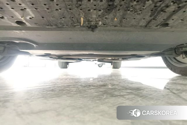 Audi A4L 2023 Белый из Китая, фото 2