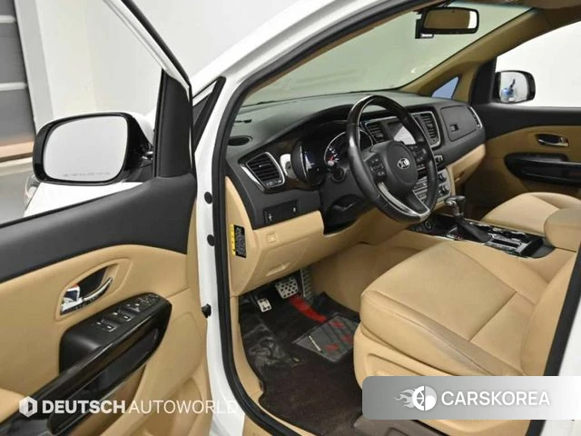 Kia The New Carnival 2019 Белый из Кореи, фото 2
