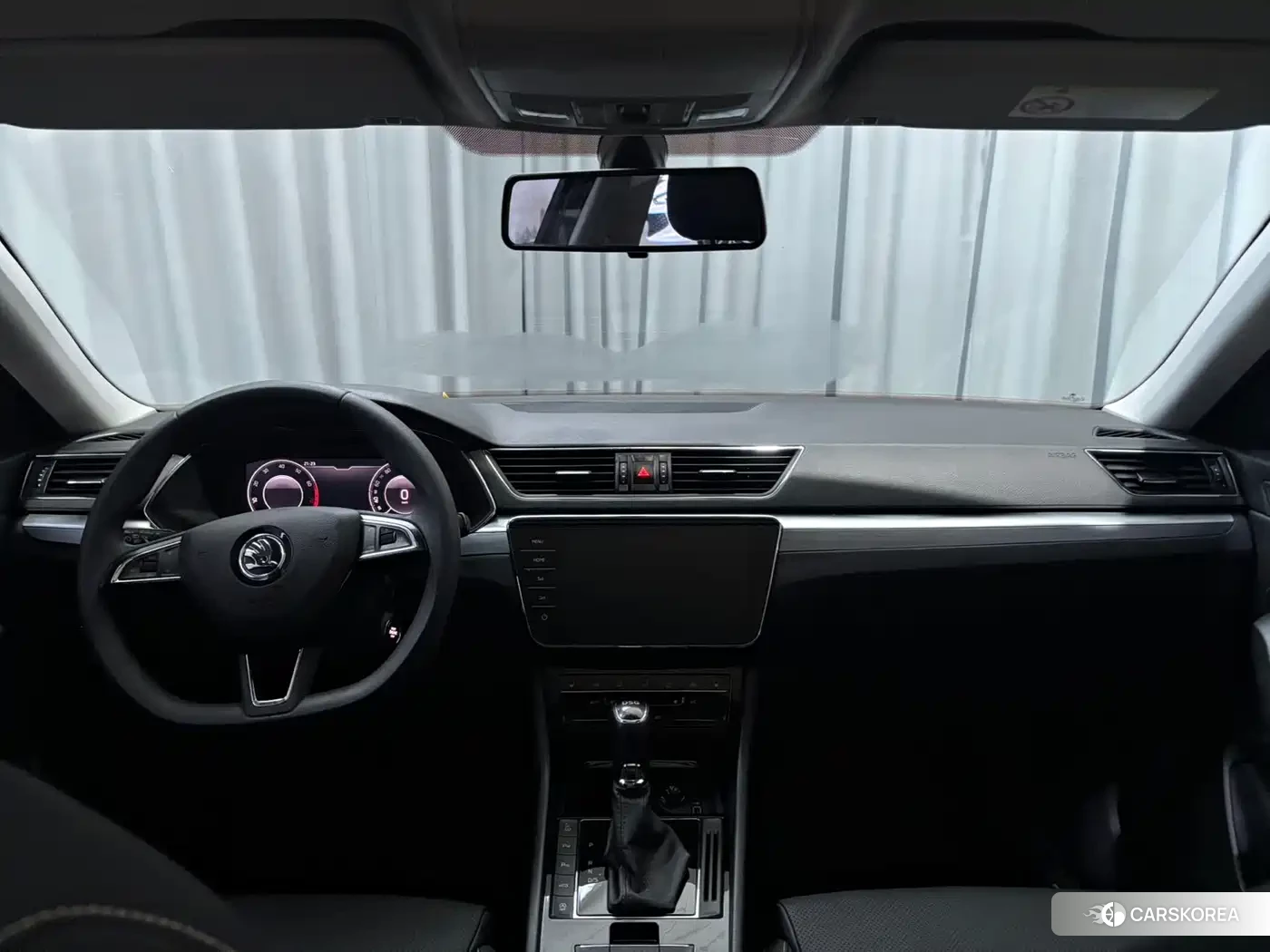 Skoda Superb 2023 Черный из Китая, фото 2