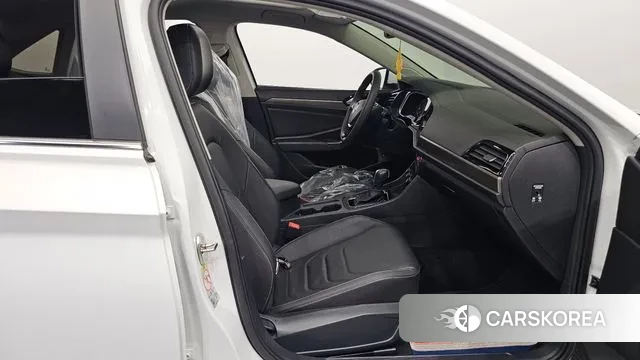 Volkswagen 7th Generation of Jetta 2020 Белый из Кореи, фото 2