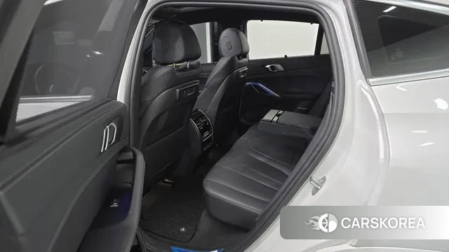 BMW X6 (G06) 2022 Белый из Кореи, фото 2