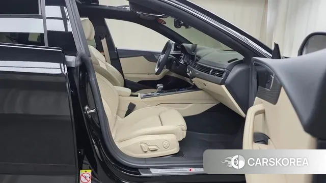 Audi A5 (F5) 2023 Черный из Кореи, фото 2