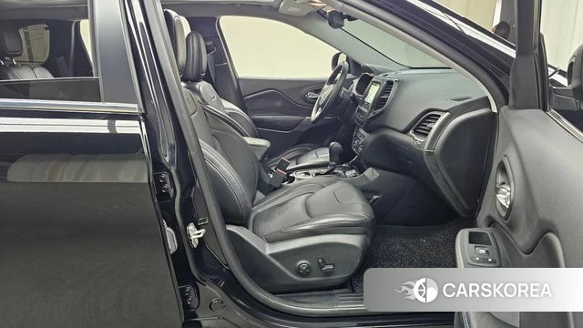 Jeep Cherokee (KL) 2019 Черный из Кореи, фото 2