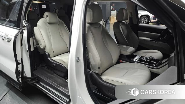 Kia Carnival 4th generation 2022 Белый из Кореи, фото 2