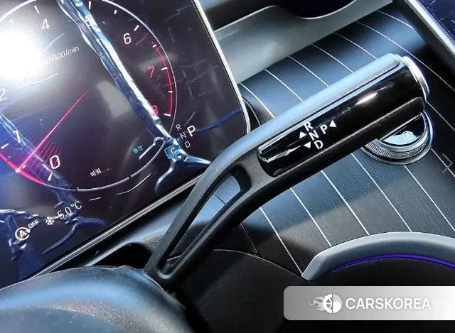 Mercedes-Benz CLE-Class C236 2025 Белый из Кореи, фото 2