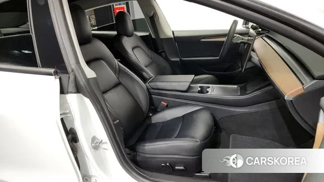 Tesla Model 3 2021 Белый из Кореи, фото 2