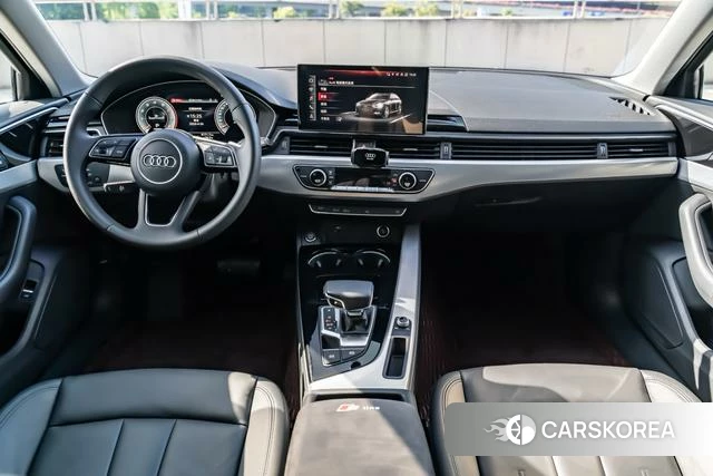 Audi A4 (import) 2024 Темно-серый из Китая, фото 2