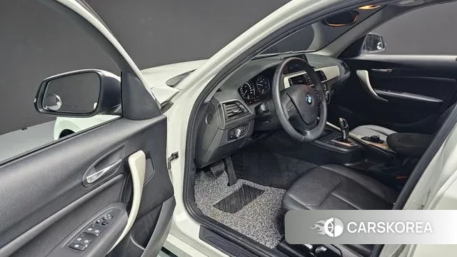 BMW 1 Series (F20) 2019 Белый из Кореи, фото 2