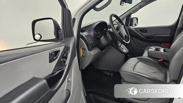 Hyundai The New Grand Starex 2021 Белый из Кореи, фото 2