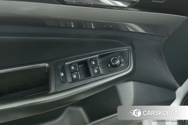 Volkswagen Bora 2021 Темно-серый из Китая, фото 2