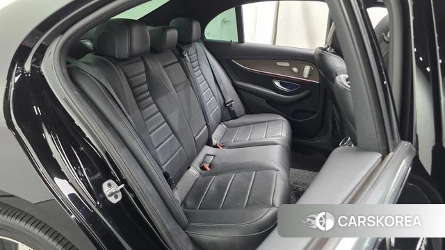 Mercedes-Benz E-Class W213 2021 Черный из Кореи, фото 2