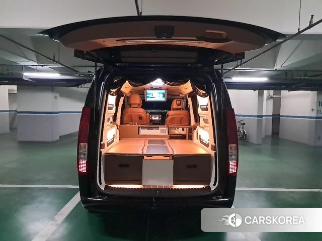 Hyundai Staria 2022 Черный из Кореи, фото 2