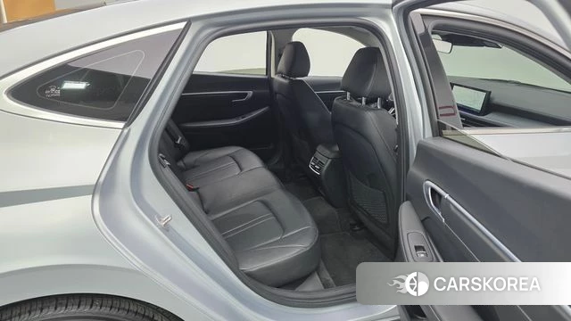 Hyundai Sonata D Edge (DN8) 2023 Серебряный из Кореи, фото 2