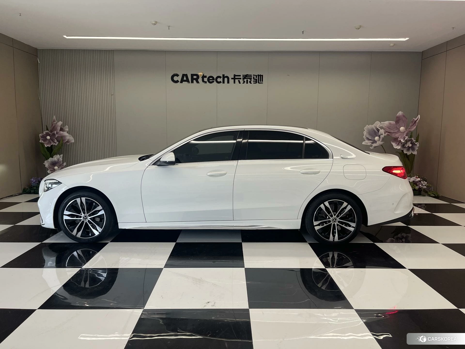 Mercedes-Benz C-class PHEV 2023 Белый из Китая, фото 2