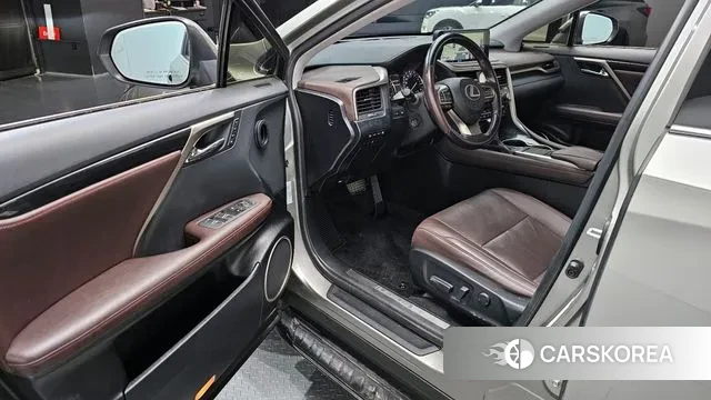 Lexus RX450hL 4th Generation 2021 Серебристо-серый из Кореи, фото 2