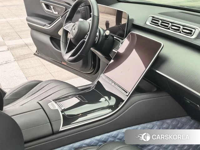 Mercedes-Benz S-class 2024 Черный из Китая, фото 2