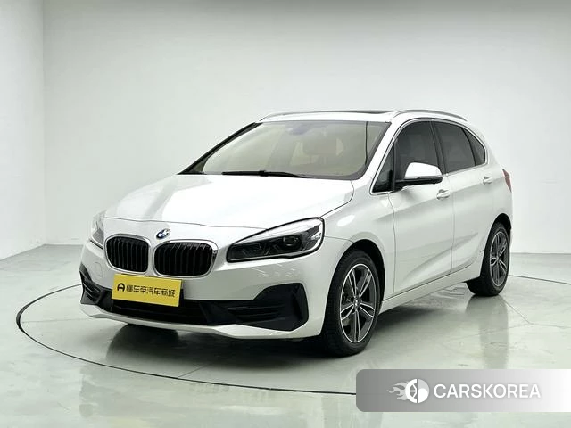 BMW 2 series station wagon 2019 Белый из Китая, фото 2
