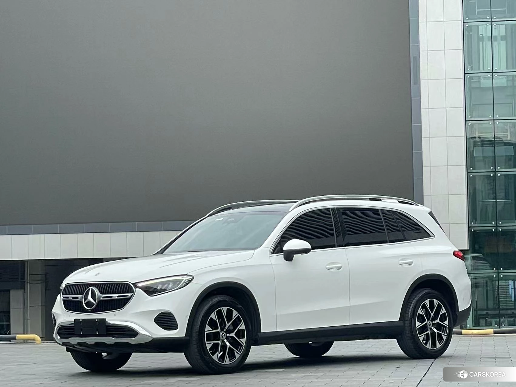 Mercedes-Benz GLC 2023 Белый из Китая, фото 2