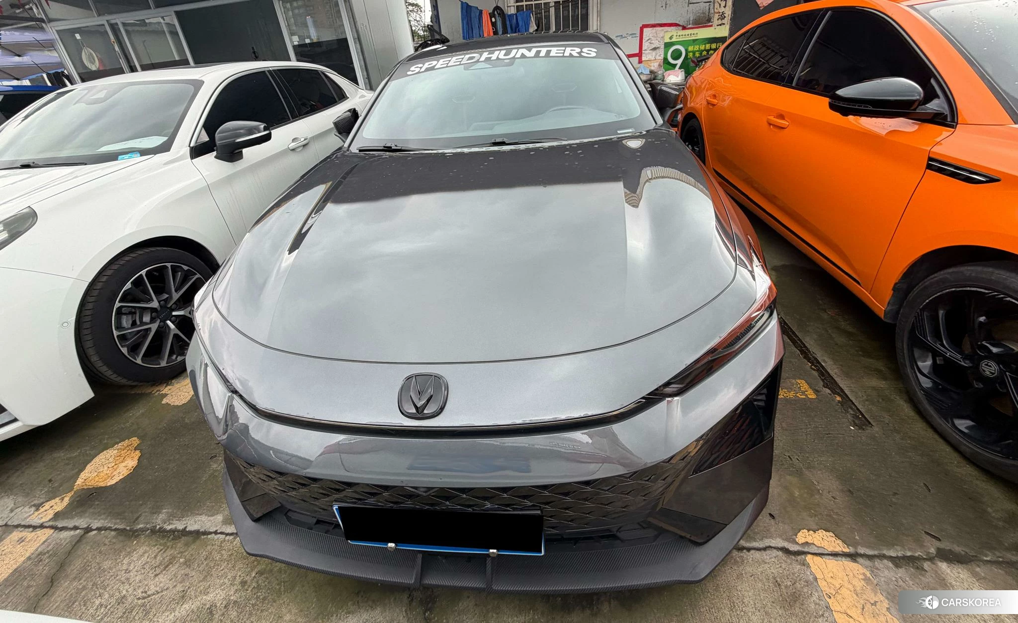 Chang'an UNI-V 2024 Белый из Китая, фото 2