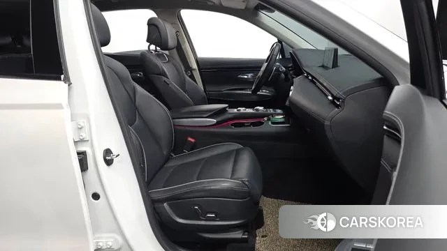 Genesis GV70 2022 Белый из Кореи, фото 2