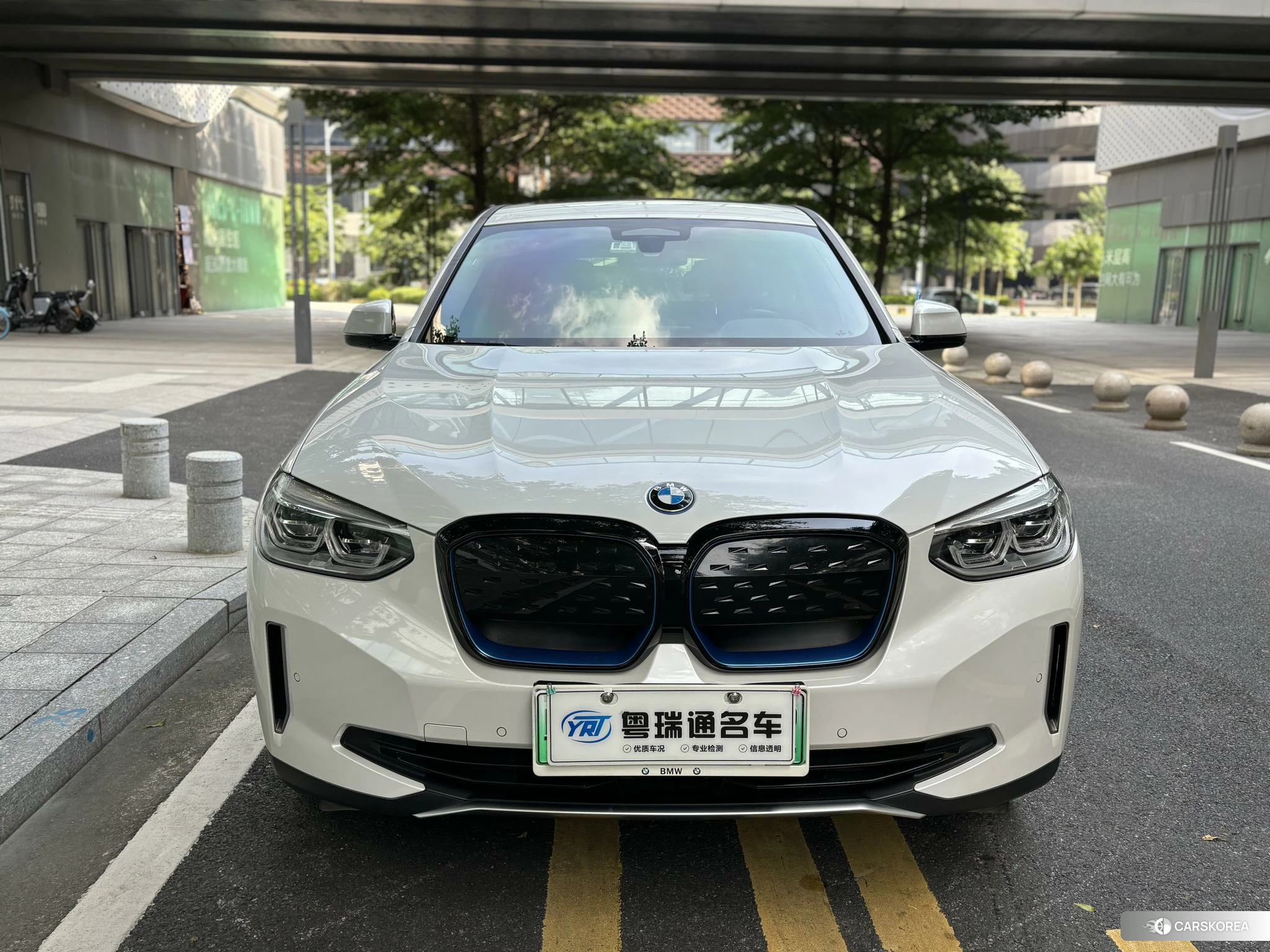 BMW iX3 2021 Белый из Китая, фото 2