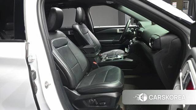 Ford Explorer 6th Generation 2020 Белый из Кореи, фото 2