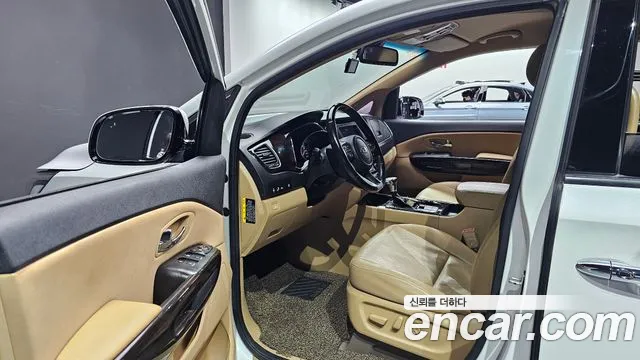 Kia The New Carnival id 2406326 из Кореи 2