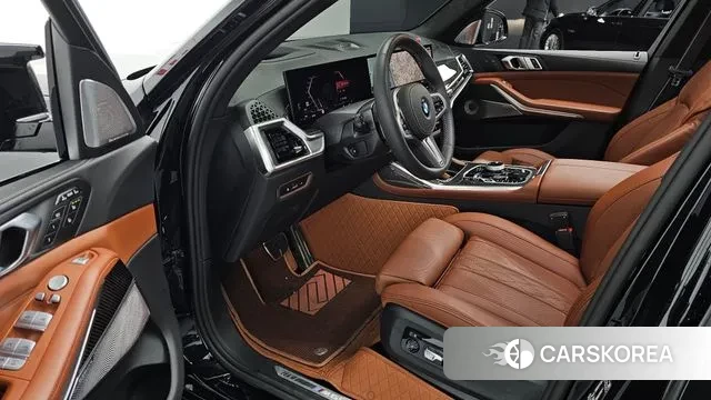 BMW X7 (G07) 2025 Черный из Кореи, фото 2