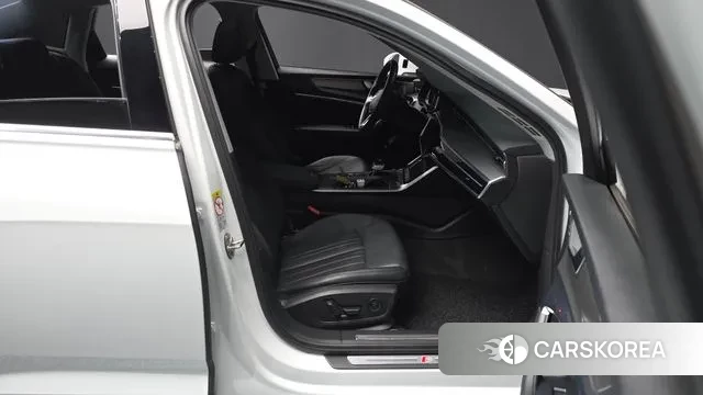 Audi A6 (C8) 2021 Белый из Кореи, фото 2