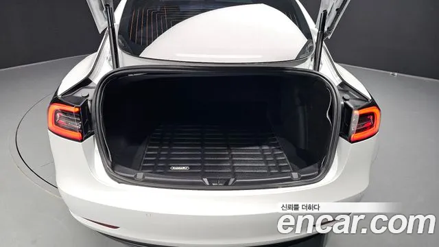 Tesla Model 3 2020 Белый из Кореи, фото 2