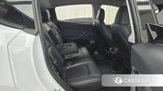 Tesla Model Y 2024 Белый из Кореи, фото 2
